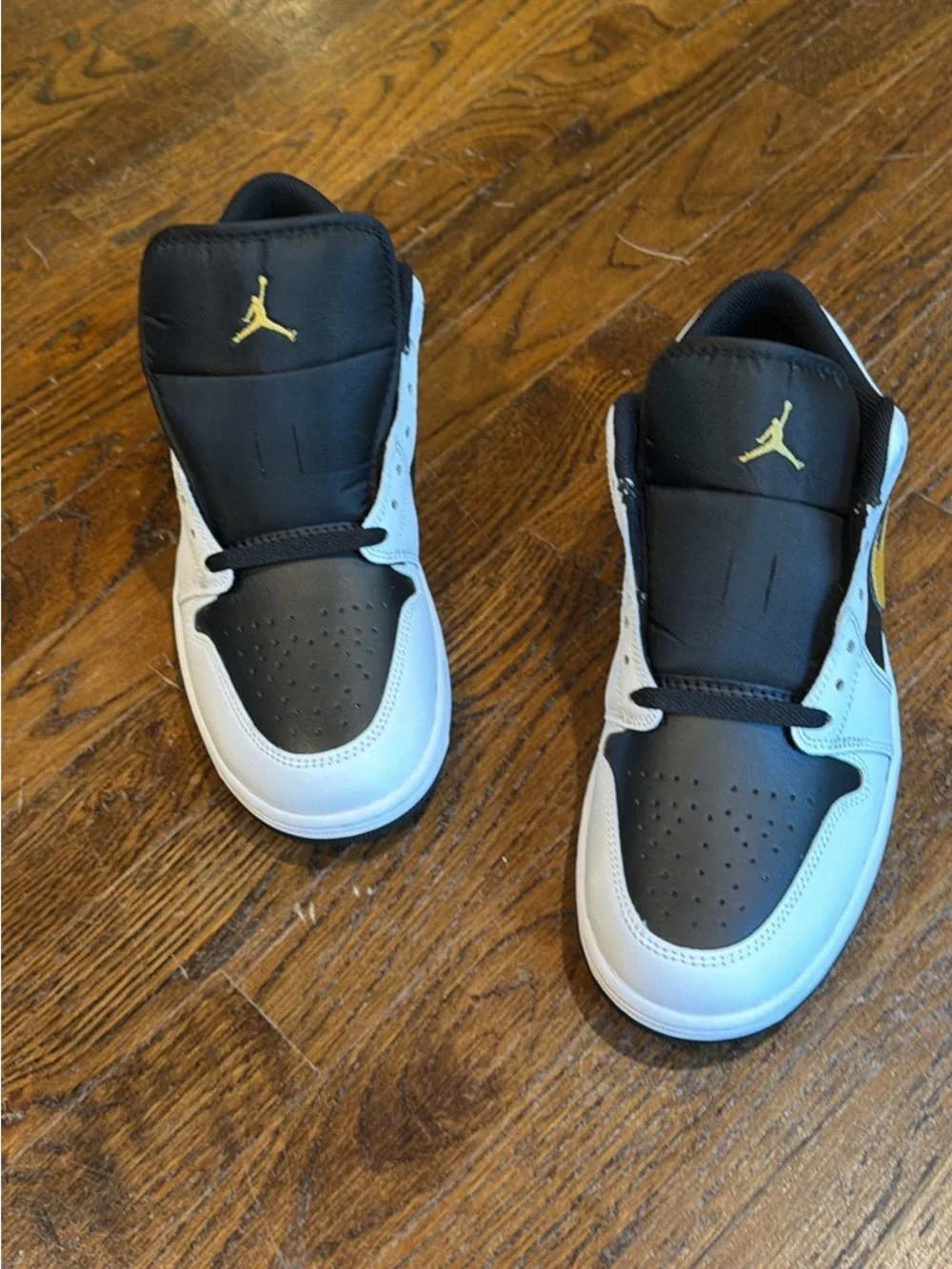 Jordan air low